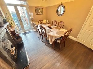 Dining room- click for photo gallery